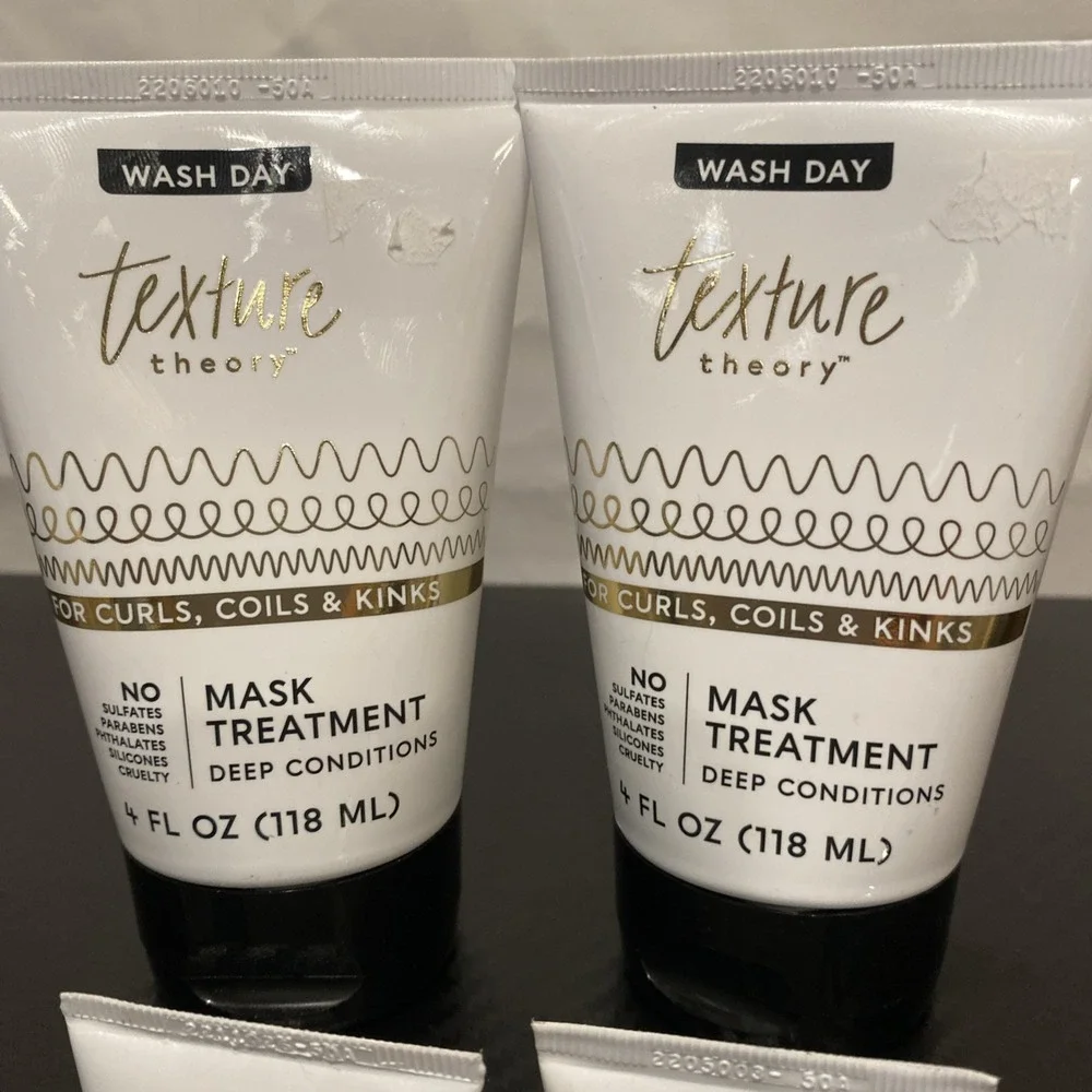 Texture‎ Theory Hair Product Set Of 4 Any Day & Wash Day